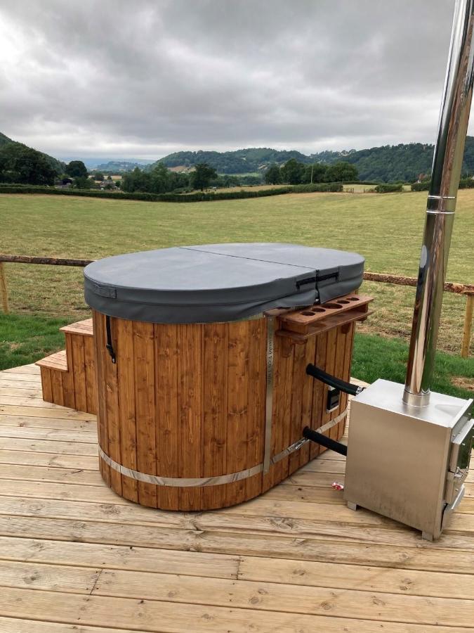 Delor - Bryntalch Glamping Pods Hotel มอนต์โกเมอรี ภายนอก รูปภาพ